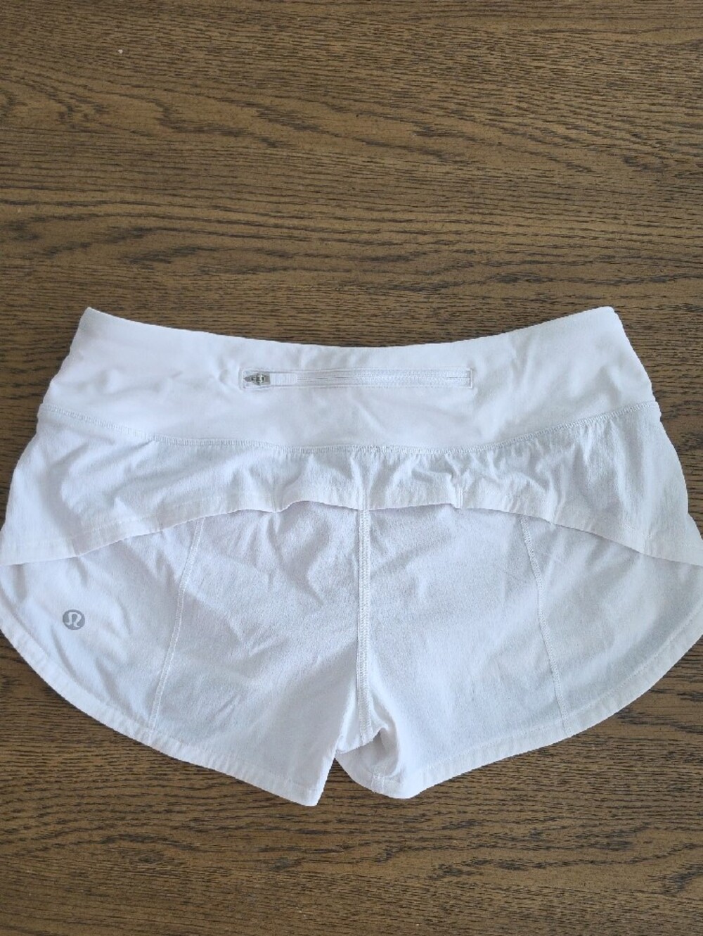 Lululemon Speed Up Short Low Rise 2.5" - Picture 2 of 4